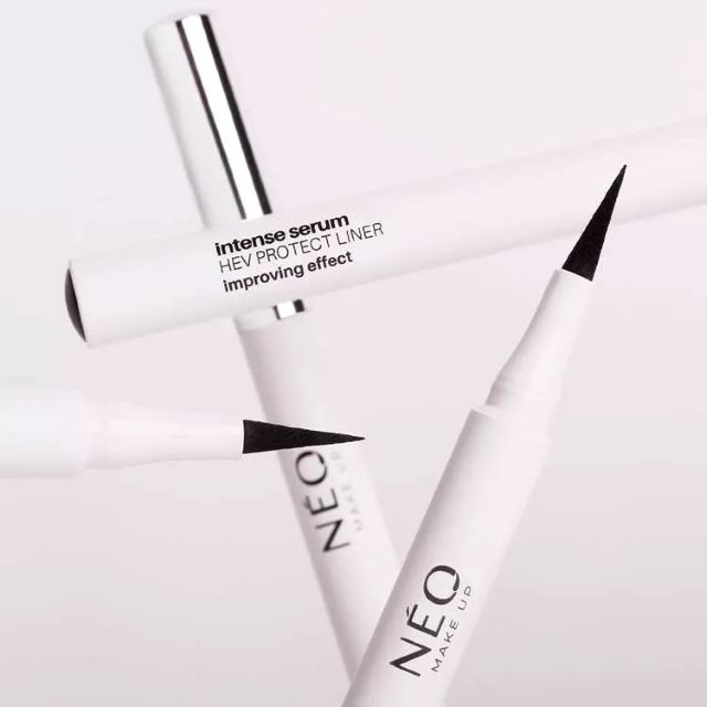Tuș de ochi negru ultra-precis Intense Serum NEO [2]