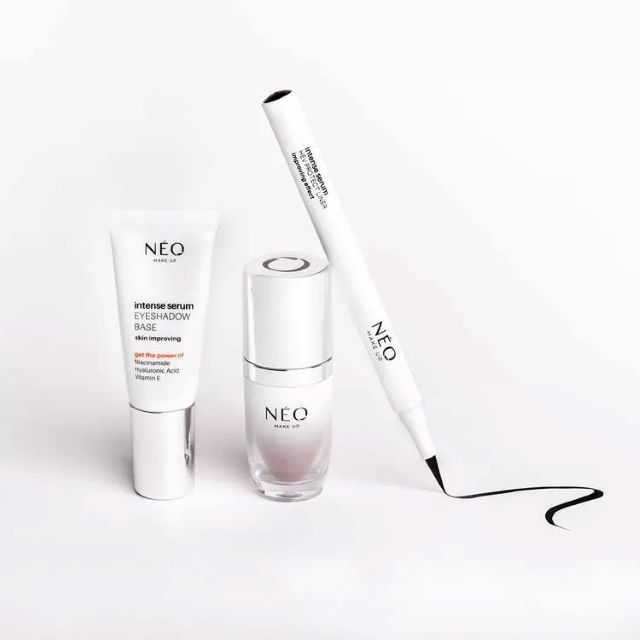 Tuș de ochi negru ultra-precis Intense Serum NEO [3]