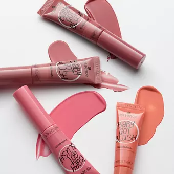 30 Fard de obraz lichid BABY GOT BLUSH Essence [4]