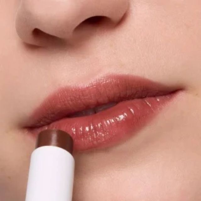 Balsam de buze 05 Choco-lot To Handle JUICY BOMB Essence 2.5 g [4]