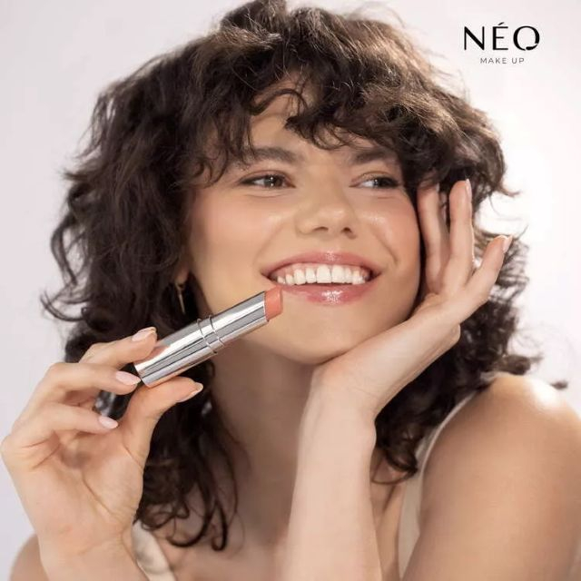 Balsam de buze cu acțiune triplă 04 SPF 30 Intense Serum NEO 5.5 g [4]