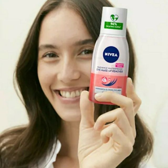 Demachiant ochi bifazic waterproof cu Vit. C NIVEA 125 ml [2]