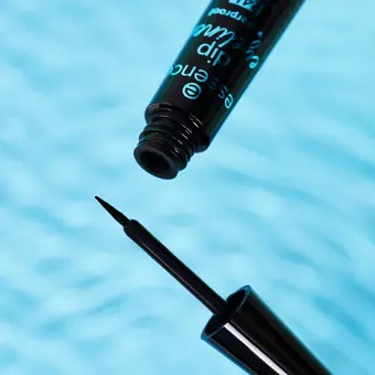 Dip eyeliner waterproof 24h long-lasting Essence [4]