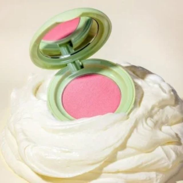 Fard de obraz cremă 02 PISTACHIO CREAM DELIGHT Catrice 4.4 g [3]