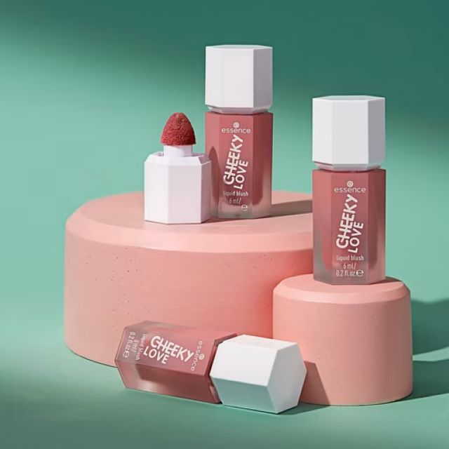 Fard de obraz lichid CHEEKY LOVE Essence 6 ml [3]