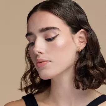 Fard de obraz marmorat Cheek Lover Catrice [4]