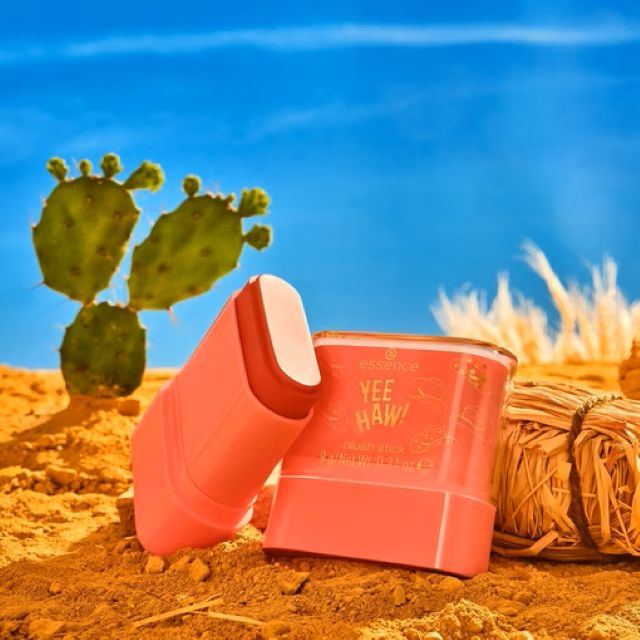 Fard de obraz stick YEE HAW! Essence 9 g [3]