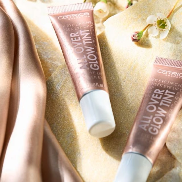 Iluminator lichid pentru obraz, ochi și buze 020 All Over Glow Tint Catrice 15 ml [3]