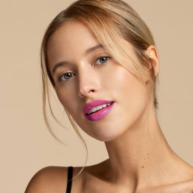 Iluminator lichid pentru obraz, ochi și buze 030 All Over Glow Tint Catrice 15 ml [5]