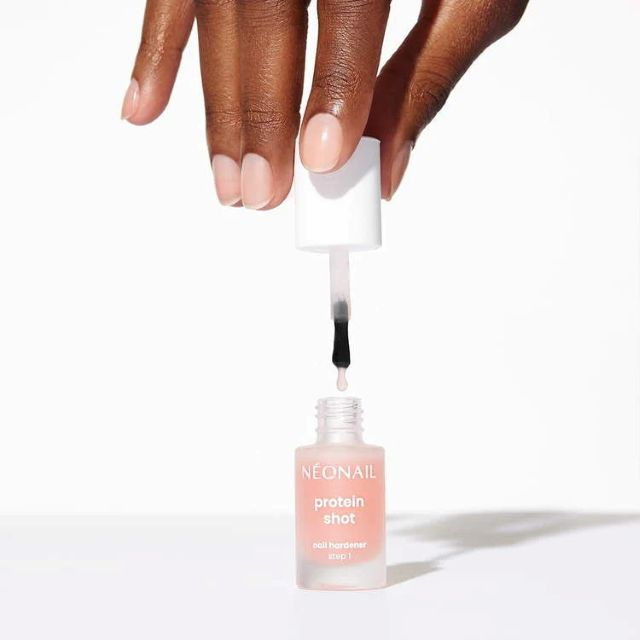 Întăritor de unghii cu proteine Neo 7.2 ml [4]