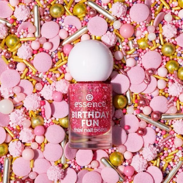Lac de unghii mini BIRTHDAY FUN Essence 5 ml [5]