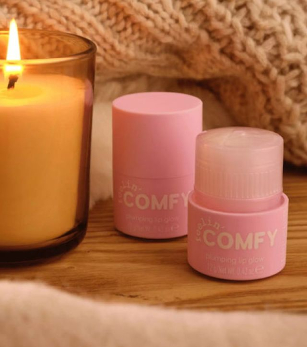 Luciu de buze pentru volum Feelin' Comfy Essence 12 g [3]