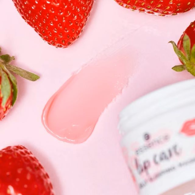 Mască de buze hrănitoare cu aromă de milkshake de căpșuni Essence 8 g [4]