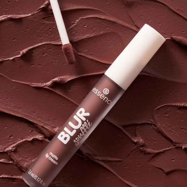 Ruj cremă mat 01 Deep Scroll BLUR souffle matte Essence 3.6 ml [2]
