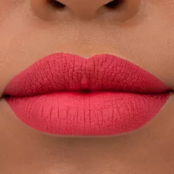 07 Ruj lichid 8h MATTE Essence [4]
