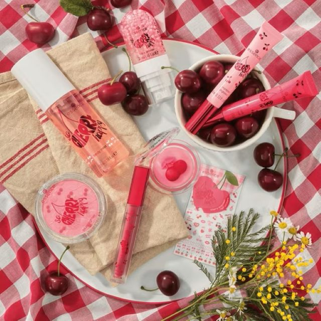 Ruj lichid mat SO CHERRY happy Essence 4 ml [4]