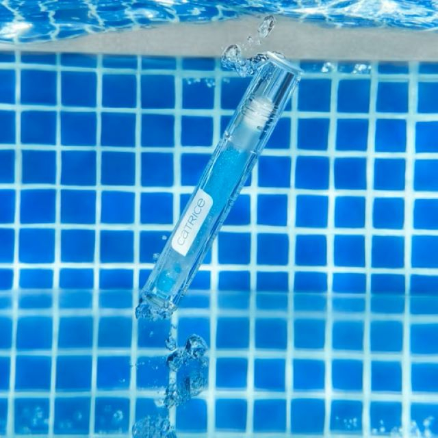 Ulei hrănitor pentru buze bifazic 03 Poolside of life Catrice 3.6 ml [2]