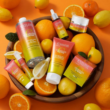 Crema de fata Iluminatoare si Calmanta Vitamin C 3x Action Eveline [1]