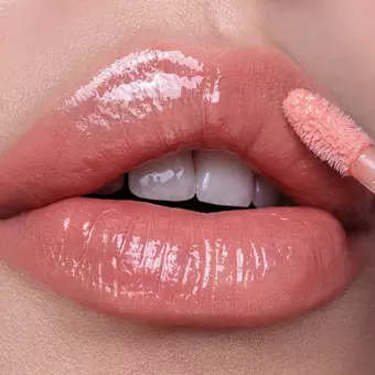 Better Than Fake Lips Volume Gloss 020 Dazzling Apricot [1]