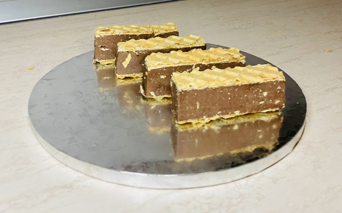 Baton ciocolata de casa cu fructe [9]