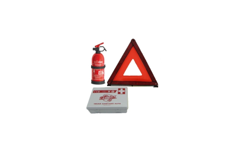 Pachet trusa sanitara auto, triunghi reflectorizant si stingator pulbere 1 kg [1]