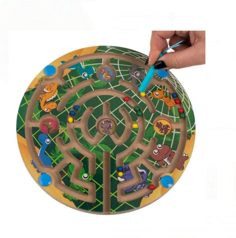 Jucarii interactive din lemn - Labirint din Lemn cu Betisor Magnetic
