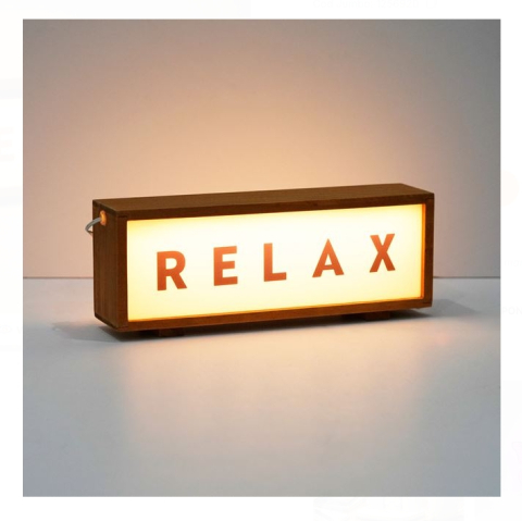 Lampi cu LED - Lampa LED Neon cu Panou din Lemn "RELAX" 26,5x6x10cm