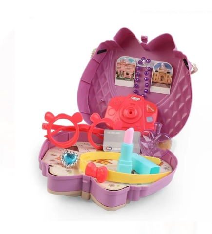 Jucarii fete - Valiza Jucarie cu 22 de Accesorii