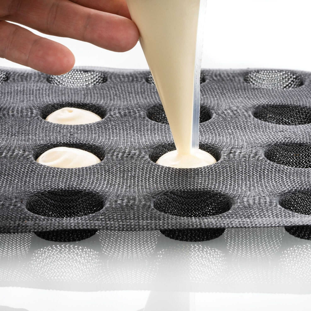 Forma Silicon Microforat Tarte 20 Cavitati (Airplus 16), D5 x H1.6cm, 40 x 30cm, Set 2 Buc, Silikomart [3]