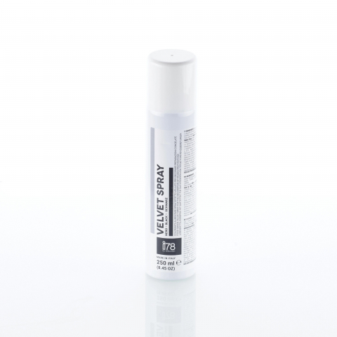 Coloranti pe baza de Unt de Cacao - Colorant Alimentar Spray Velvet Negru Silikomart - 250ml