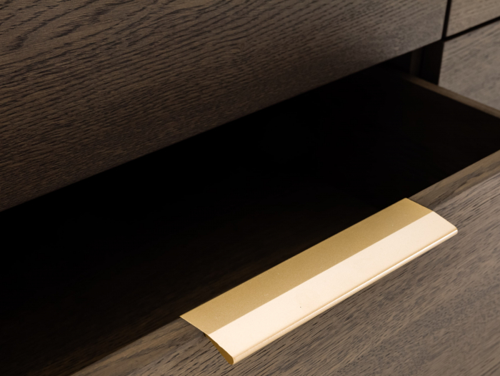 Comoda 6 sertare Linea 130cm, lemn de stejar, picioare metalice, feronerie cu amortizare, multiple finisaje disponibile, stil contemporan [3]