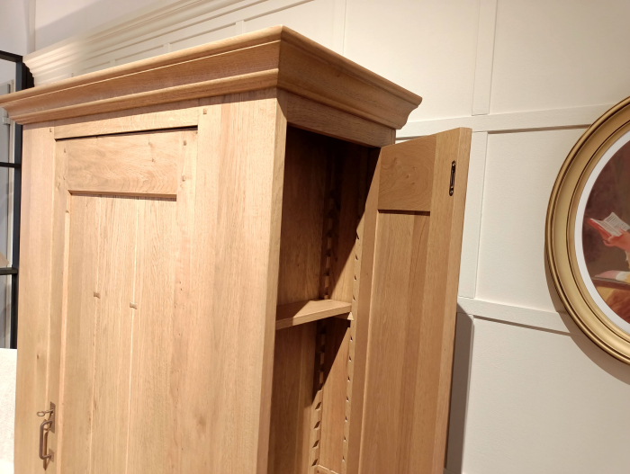 Dulap 3 usi 1 sertar Hunters 112cm, lemn masiv, finisaj Castle Oak, stil rustic [9]