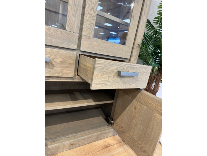Vitrina 4 usi 2 sertare Zurich 131cm, stejar, finisaj mat, stil rustic [4]