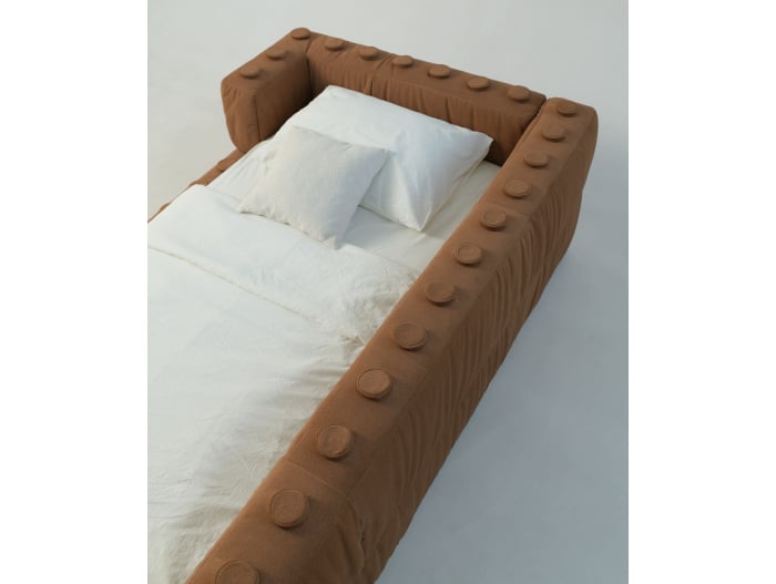 Pat pentru copii tapitat Lego, cu laterala de protectie, lada depozitare, somiera metalica, picioare plastic 3cm, stil contemporan, personalizabil [25]