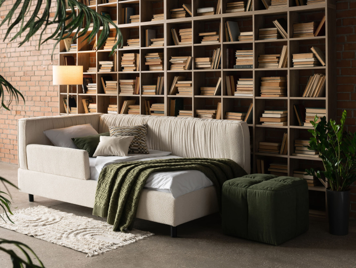 Pat pentru copii tapitat Parma, lada depozitare, picioare metalice 10cm, stil contemporan, personalizabil [3]