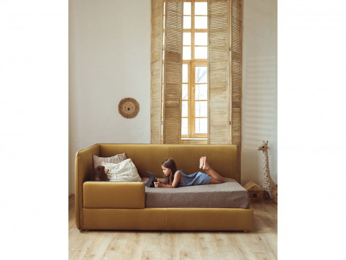 Pat pentru copii tapitat Slipp Uno B, cu laterala de protectie, spatiu de depozitare, picioare lemn 4cm, stil contemporan, personalizabil [18]