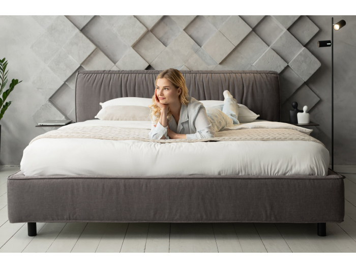 Pat tapitat Bern 1 cu tablie inalta, lada depozitare, somiera metalica, picioare metalice 11cm, laterale dehusabile, stil modern, personalizabil [22]