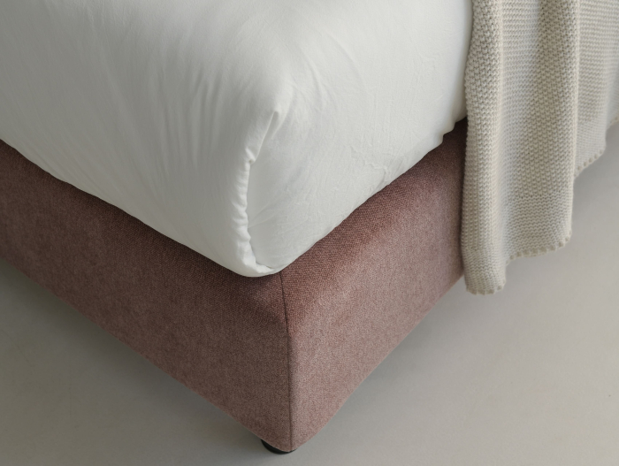 Pat tapitat Salerno cu tablie inalta, lada depozitare, somiera metalica, picioare metalice 10cm, laterale dehusabile, stil modern, personalizabil [17]