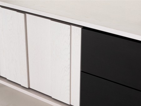 Comoda TV 2 usi 2 sertare Raya 187cm, lemn de stejar, picioare metalice, feronerie cu amortizare, multiple finisaje disponibile, stil contemporan [8]