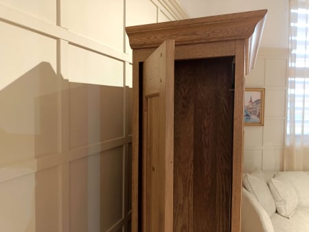 Dulap 3 usi 1 sertar Hunters 112cm, lemn masiv, finisaj Castle Oak, stil rustic [11]