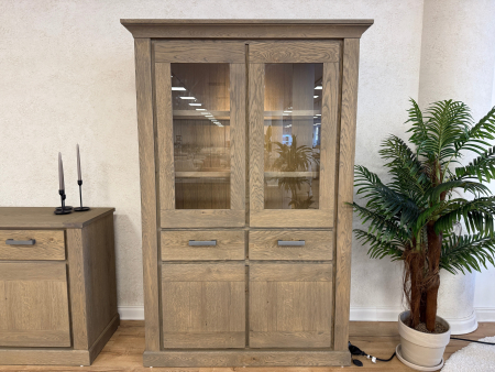 Vitrina 4 usi 2 sertare Zurich 131cm, stejar, finisaj mat, stil rustic [5]