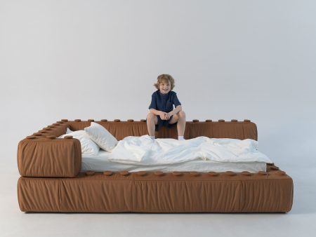 Pat pentru copii tapitat Lego, cu laterala de protectie, lada depozitare, somiera metalica, picioare plastic 3cm, stil contemporan, personalizabil [17]