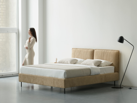 Pat tapitat Alba 1 cu tablie inalta, lada depozitare, somiera metalica, picioare metalice 10cm, laterale dehusabile, stil modern, personalizabil [1]