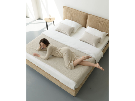 Pat tapitat Alba 1 cu tablie inalta, lada depozitare, somiera metalica, picioare metalice 10cm, laterale dehusabile, stil modern, personalizabil [9]