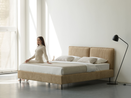 Pat tapitat Alba 1 cu tablie inalta, lada depozitare, somiera metalica, picioare metalice 10cm, laterale dehusabile, stil modern, personalizabil [14]