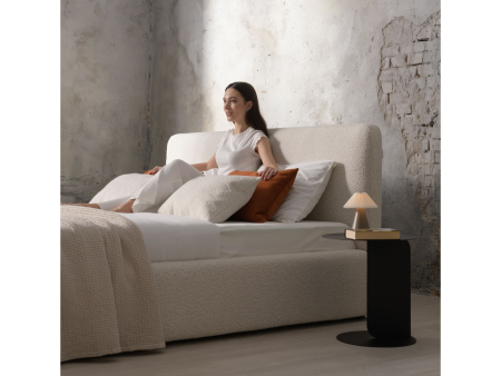 Pat tapitat Elim 2 cu tablie inalta capitonata, lada depozitare, somiera metalica, picioare plastic 3cm, laterale dehusabile, stil modern, personalizabil [37]