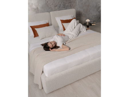 Pat tapitat Elim 2 cu tablie inalta capitonata, lada depozitare, somiera metalica, picioare plastic 3cm, laterale dehusabile, stil modern, personalizabil [40]