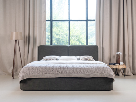 Pat tapitat Elim 2 cu tablie inalta capitonata, lada depozitare, somiera metalica, picioare plastic 3cm, laterale dehusabile, stil modern, personalizabil [7]