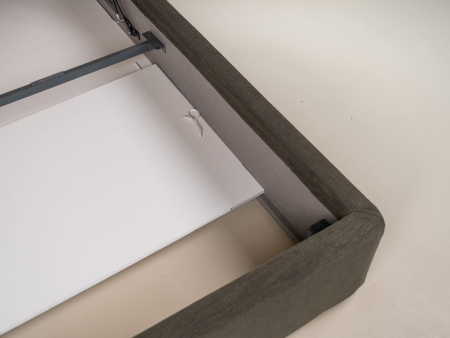 Pat tapitat Elim 2 cu tablie inalta capitonata, lada depozitare, somiera metalica, picioare plastic 3cm, laterale dehusabile, stil modern, personalizabil [12]