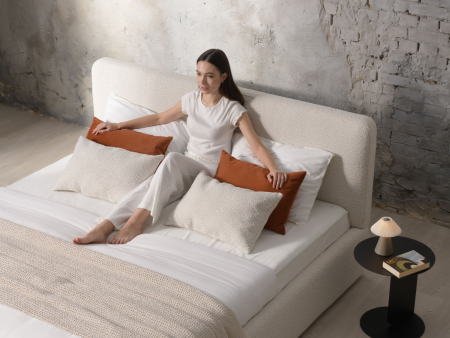 Pat tapitat Elim 2 cu tablie inalta capitonata, lada depozitare, somiera metalica, picioare plastic 3cm, laterale dehusabile, stil modern, personalizabil [38]